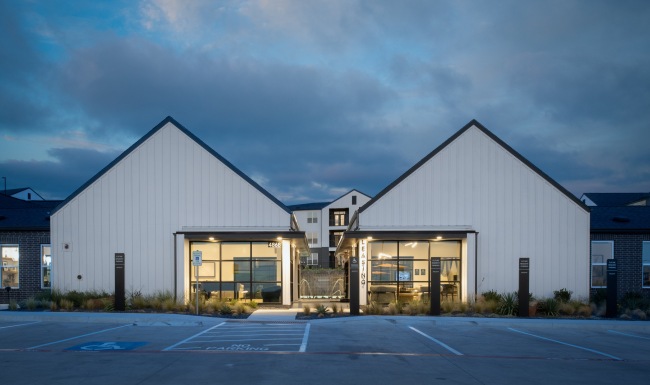 Exterior Clubhouse Exterior Clubhouse